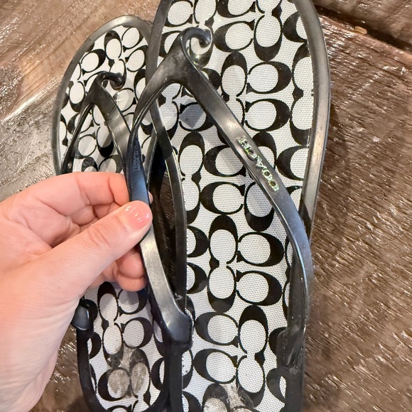 Coach Black & White Signature Logo Flip Sandals - Picture 2 of 3